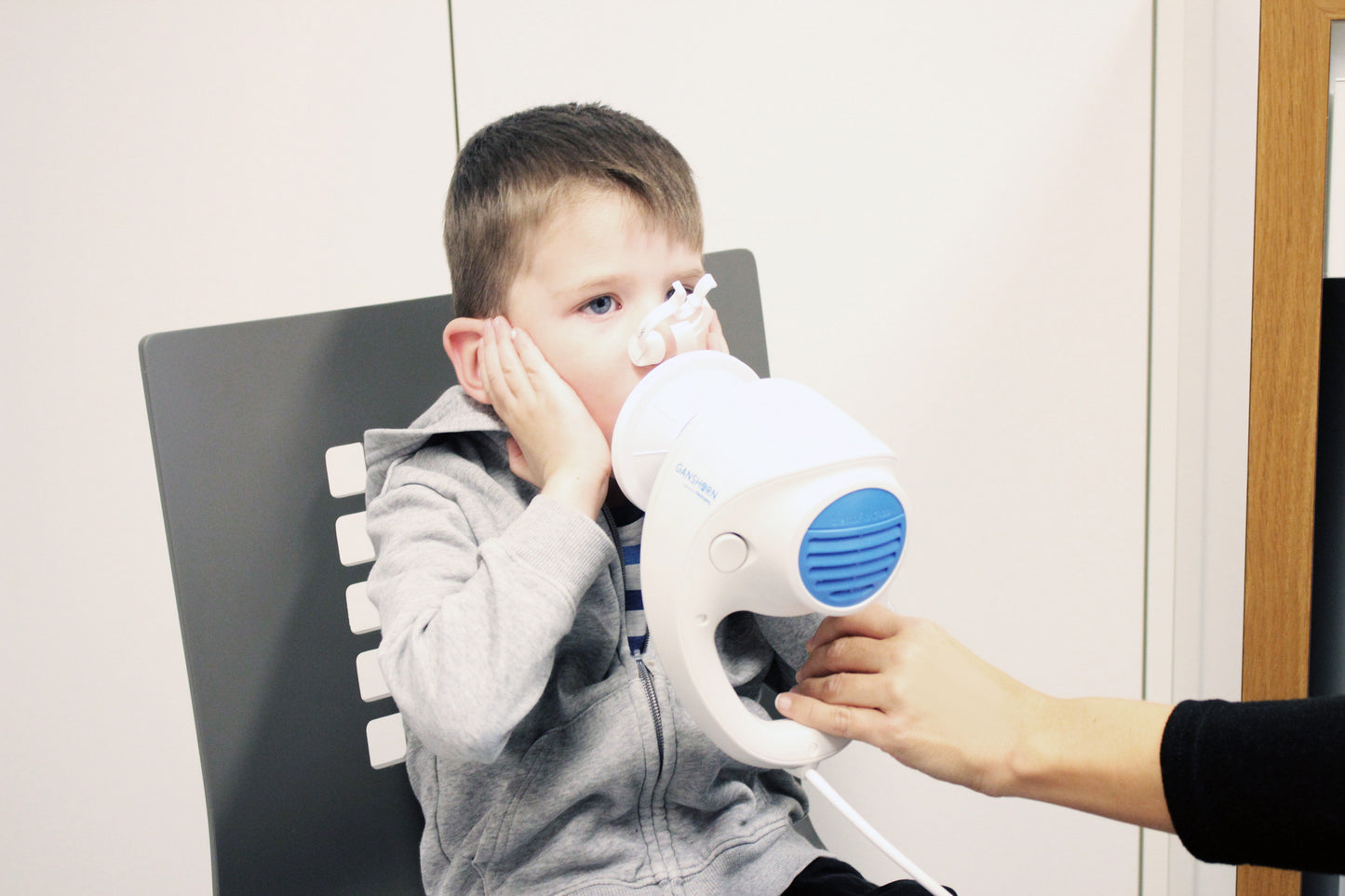 Schiller TremoFlo C-100 System: Effortless Asthma & COPD Detection via Tidal Breathing